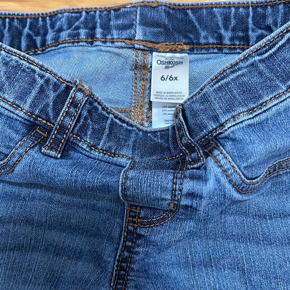 Girls Oshkosh Jeans - Picture 2 of 3
